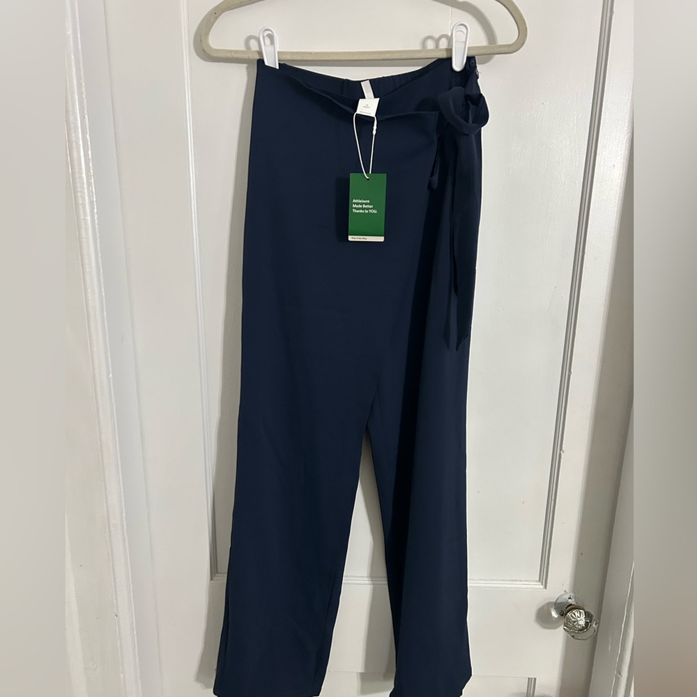 HALARA Elegant Navy Wide-Leg Pants - Picture 5 of 11
